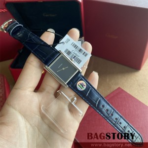 까르띠에 CARTIER 탱크 루이