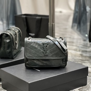 입생로랑 YSL 633151 22CM 니키 크링클 레더 숄더백