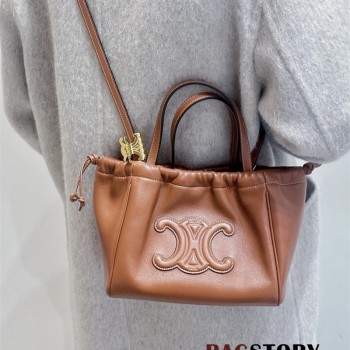 셀린느 CELINE 퀴르 트리오페 드로스트링 카바스 토트백 199978