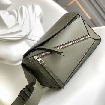 로에베 LOEWE 벨트백 범백 062589