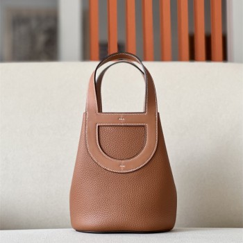 에르메스 HERMES 신상 피코탄백