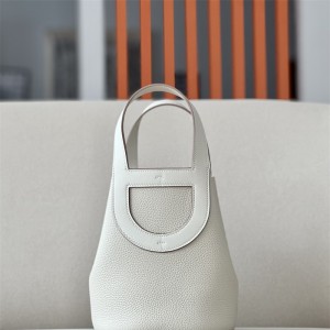 에르메스 HERMES 신상 피코탄백