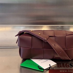 보테가베네타 BV 브릭 카세트 숄더백 729166