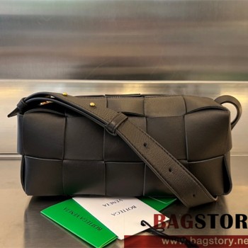 보테가베네타 BV 브릭 카세트 숄더백 729166