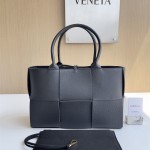 보테가베네타 아르코 스몰 토트백 652867 135881 30cm