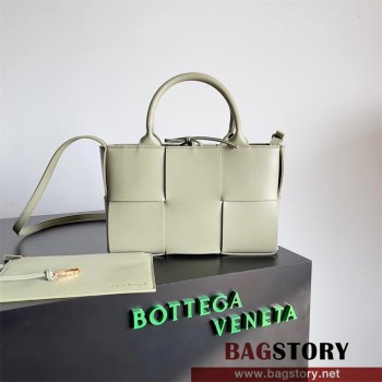 보테가베네타 BV 미니 아르코 토트백 25cm 709337