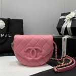 샤넬 CHANEL 핫 신상 23ss  미니 메신저백 레더 CC로고 캐비어 AS3867