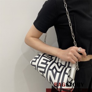 펜디 FENDI 퍼스트백 26CM