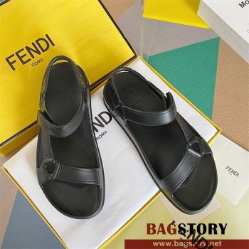 펜디 FENDI 힐 샌들 슬리퍼