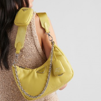 프라다 PRADA 신상 양가죽 테수토 체인 스트랩 호보백 1BH204