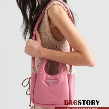 프라다 PRADA 신상  스몰 패딩 소프트 나파 가죽 백 1BA359