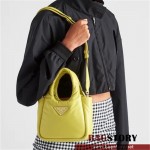 프라다 PRADA 신상 스몰 패딩 소프트 나파 가죽 백 1BA359