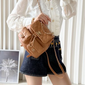 샤넬 CHANEL 핫 신상 23ss 듀마 더블 포켓 백팩 미디움 AS3860