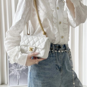 샤넬 CHANEL 핫 신상 23ss 뉴미니 하트볼 캐비어 미니 플랩백 AS3828