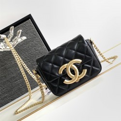 샤넬 CHANEL 핫 신상 23ss   체인 플랩 폰 홀더 위드 체인 미니