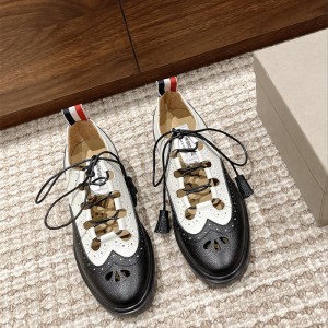 톰브라운 THOM BROWNE 여자 구두 로퍼