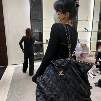샤넬 CHANEL  나일론 맥스 쇼퍼백