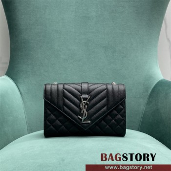 입생로랑 YSL 생로랑   526286 퀼티드 텍스처드 스몰 앙브로프 체인숄더백  600195 21cm