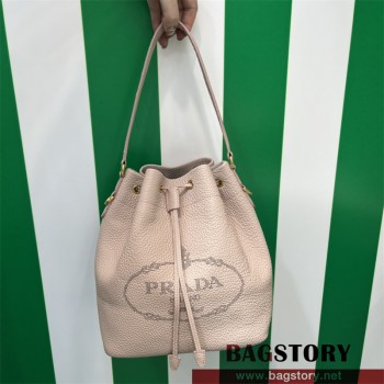 프라다 PRADA  다이노 버킷백 레더 버킷백 1BE018