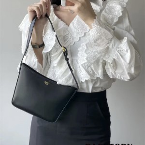 셀린느 CELINE  미디엄 크로크백 샤이니 카프스킨 크로스백 호보백 112273