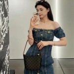 셀린느 CELINE  미디엄 크로크백 샤이니 카프스킨 크로스백 호보백 112273