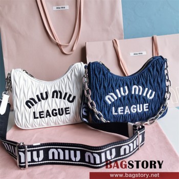 미우미우 MIUMIU 마틀라세 나파 가죽 숄더백 5BH211