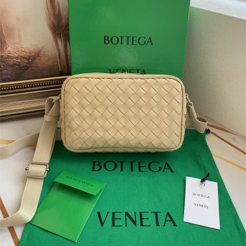보테가베네타 BV   남성 인트레치아토 카메라백 710048