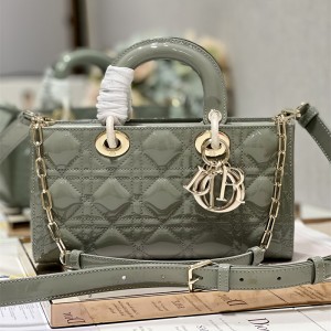 디올 DIOR 레이디 디조이백 Lady D-Joy 스몰 22CM