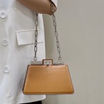 펜디 FENDI 피카부 컷 스몰 가죽백 20CM