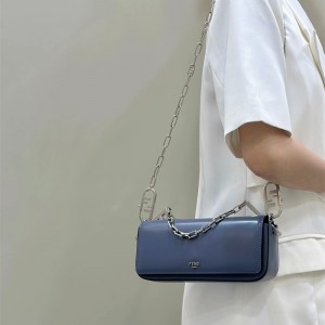 펜디 FENDI 퍼스트 사이트 가죽 미니 백 23CM