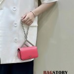 펜디 FENDI 퍼스트 사이트 가죽 나노백 13CM