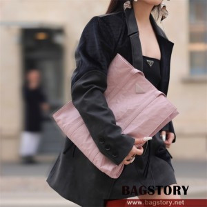 프라다 PRADA 신상 스몰 앤틱 나파 가죽 토트백 1BG459