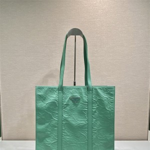 프라다 PRADA 신상 에이징 미디엄 앤티크 나파 가죽 토트백 1BG587