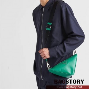 프라다 PRADA 남성 남자 2VH155 트라이앵글 로고 숄더 크로스백