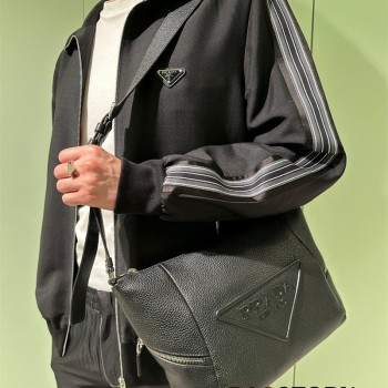 프라다 PRADA  엠보싱 삼각로고 숄더백 크로스백 2VH165