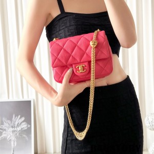 샤넬 CHANEL 핫 신상 23ss 뉴미니 하트볼 캐비어 미니 플랩백 AS3829