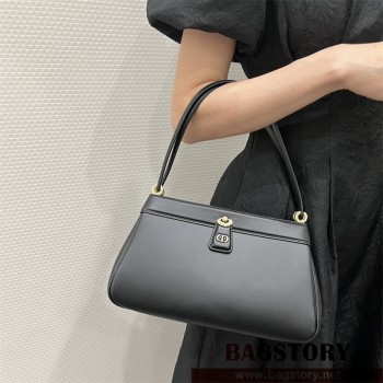 디올 DIOR 신상 키 미디엄 백