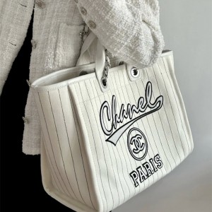 샤넬 CHANEL 쇼퍼백 38CM