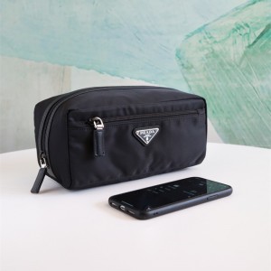 프라다 PRADA 남성 리나일론 파우치 2NA028  22cm