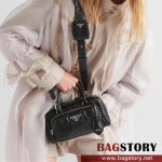 프라다 PRADA 앤틱 나파 가죽 멀티포켓 탑 핸들백 1BB099