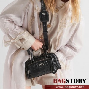 프라다 PRADA 앤틱 나파 가죽 멀티포켓 탑 핸들백 1BB099