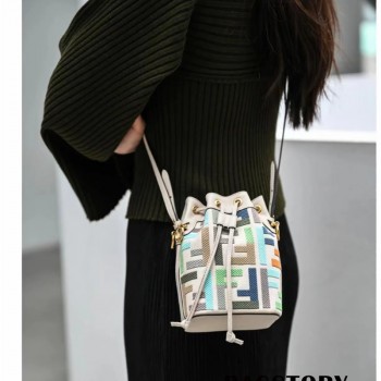 펜디 FENDI 몬트레조 미니 버킷백 18CM