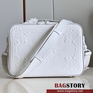 루이비통 Louis Vuitton  남성 핸들 소프트 트렁크 M21833