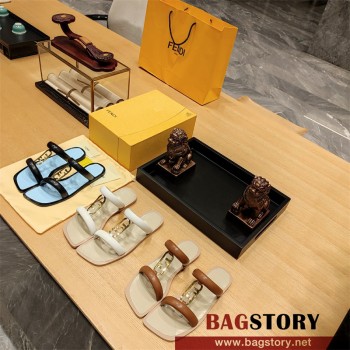 펜디 FENDI 힐 샌들 슬리퍼