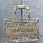 디올 DIOR 북토트백23CM