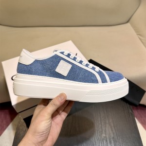 지방시(GIVENCHY) 남성 스니커즈 - 고급스러움과 세련된 디자인