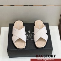 [프라다(Prada) 남성 사피노아 슬리퍼 샌들  - 우아함과 편안함의 완벽한 조화]