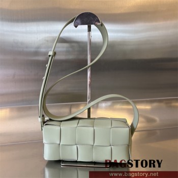 보테가베네타 BV 스몰 브릭 카세트백 729251