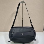 프라다 PRADA 리나론 바이커백 범백 크로스백 힙색 라지 2VH991