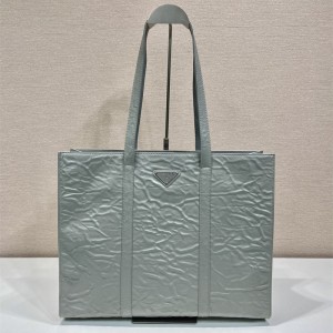 프라다 PRADA 신상  여자 라지 엔틱 나파 레더 토트백 1BG460